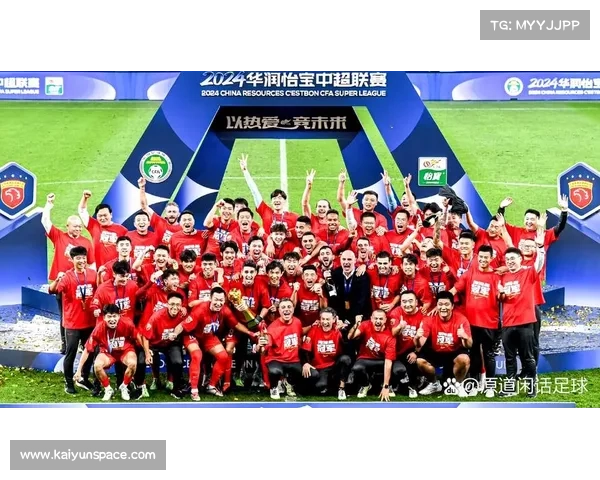 中超俱乐部重视商业开发，球队冠名与赛场广告收入受关注